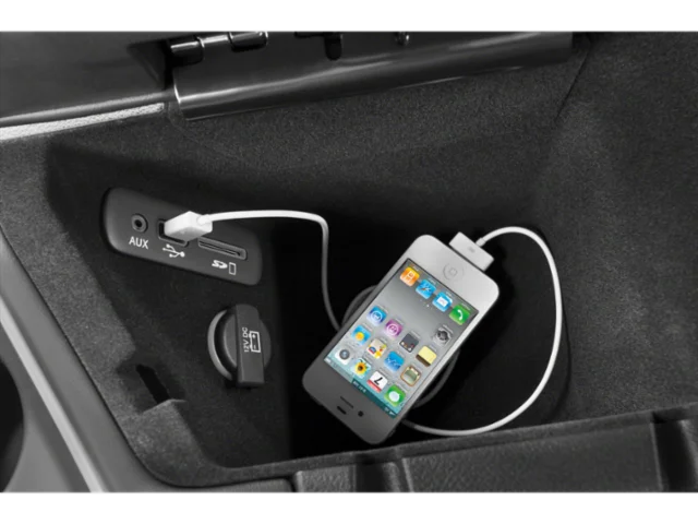 Used 2015 GRAY Dodge SXT image 13