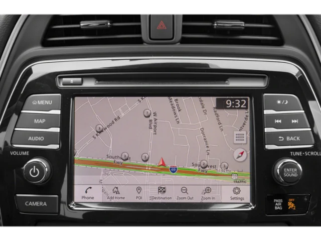 Used 2021 Black Nissan SR image 13