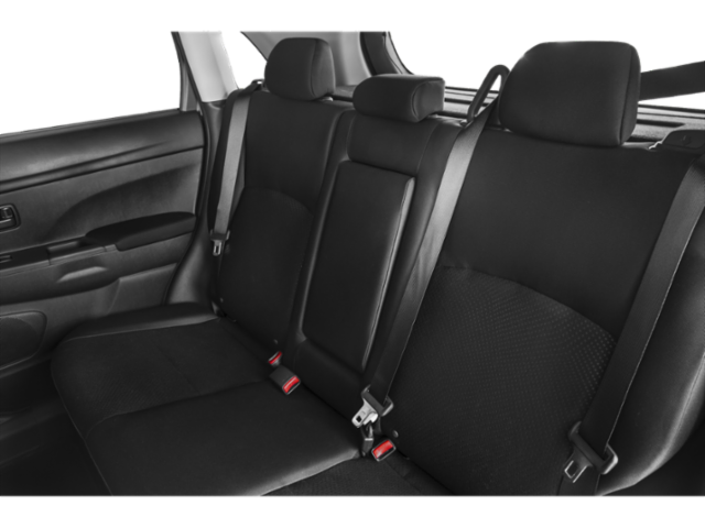 Used 2015  Mitsubishi SE image 14