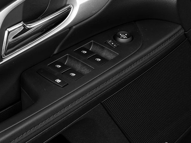 Used 2013 Black GMC SLE-2 image 19