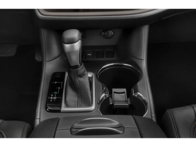 Used 2015 Blizzard Pearl Toyota XLE image 8