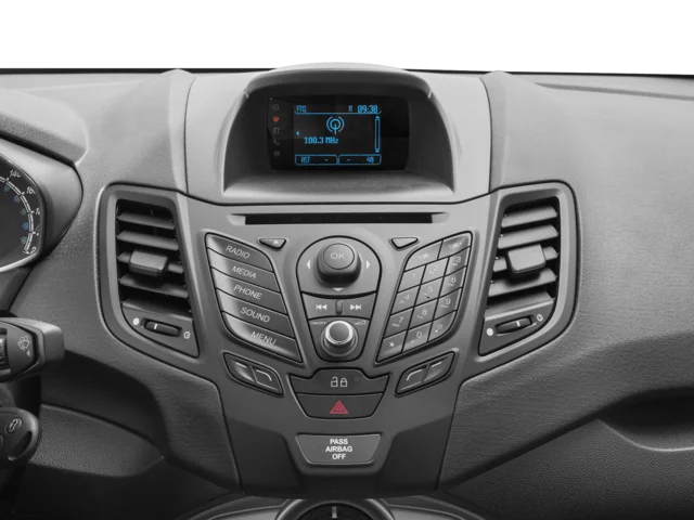 Used 2016 Gray Ford SE image 10