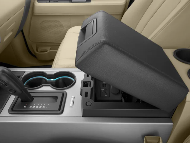 Used 2017 White Ford XLT image 15
