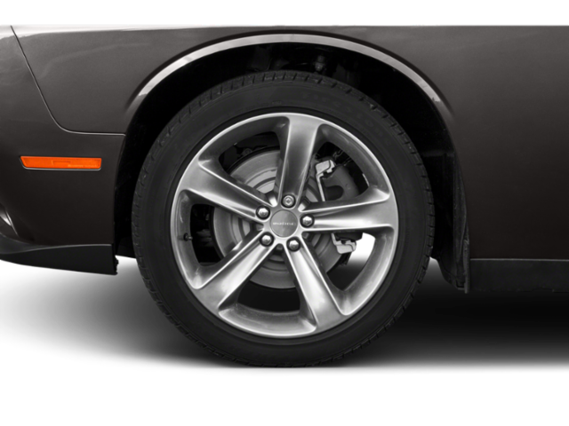 Used 2018 Destroyer Gray Clearcoat Dodge SXT image 9