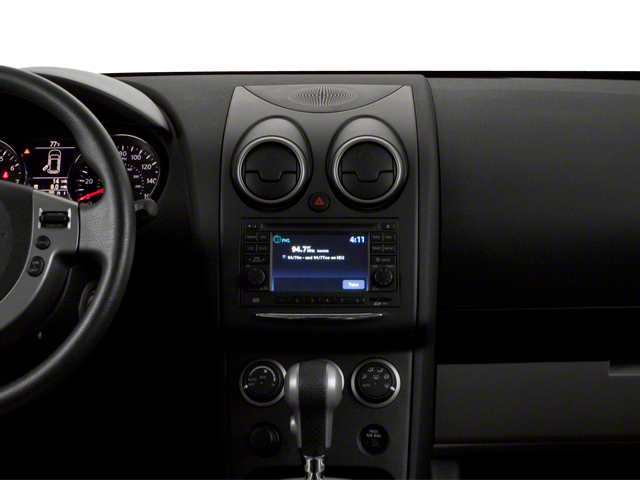 Used 2013 Red Nissan SV image 15