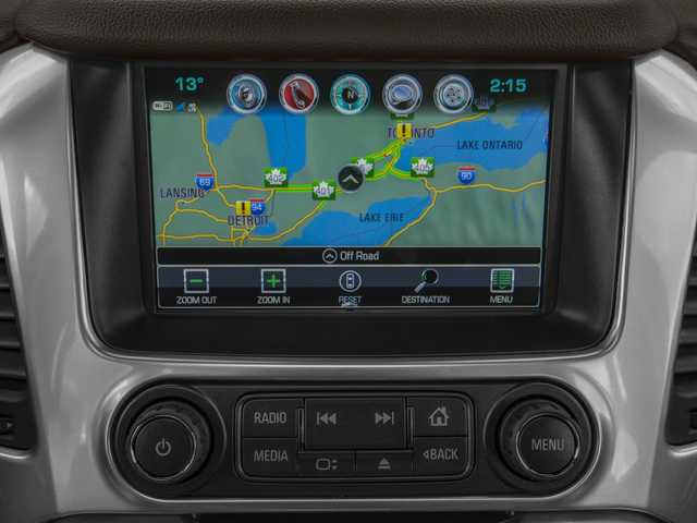 Used 2018 Iridescent Pearl Tricoat Chevrolet Premier image 16