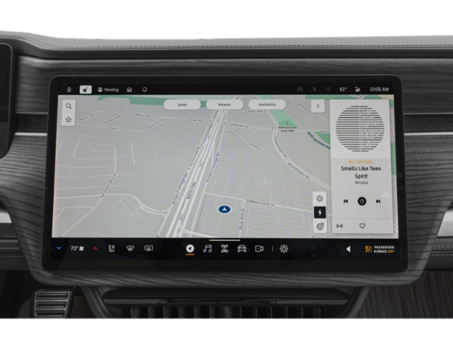 Used 2023 Midnight Rivian Adventure image 13