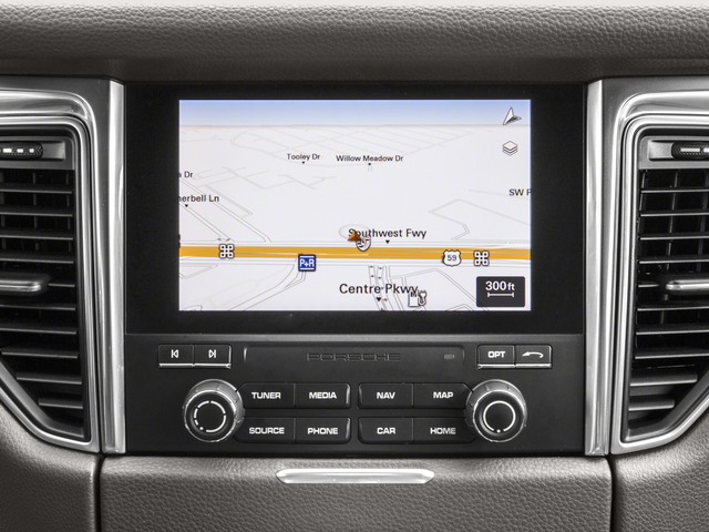 Used 2017  Porsche  image 16