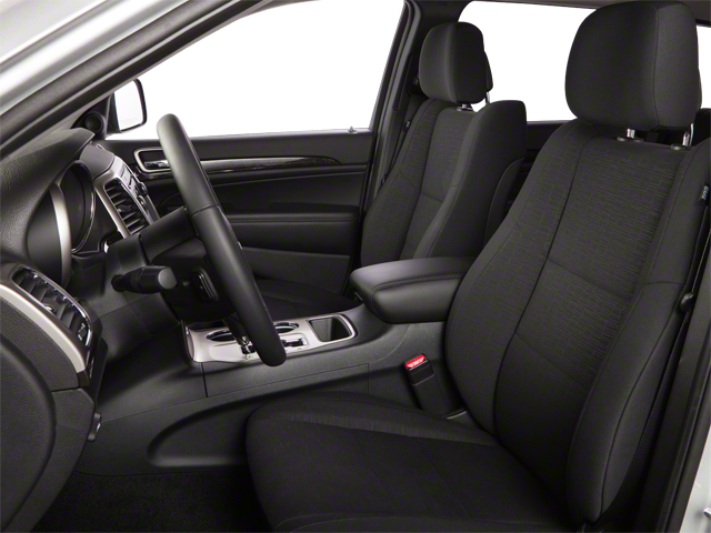 Used 2013 Bright White Jeep Limited image 6
