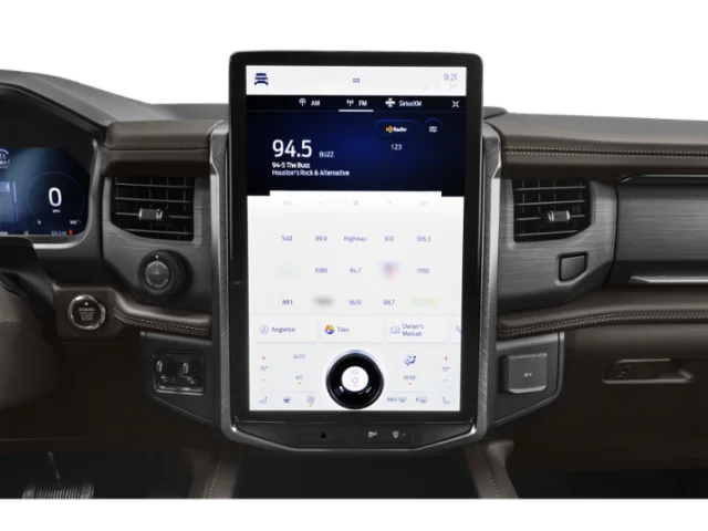 Used 2024 Platinum Ford  image 10