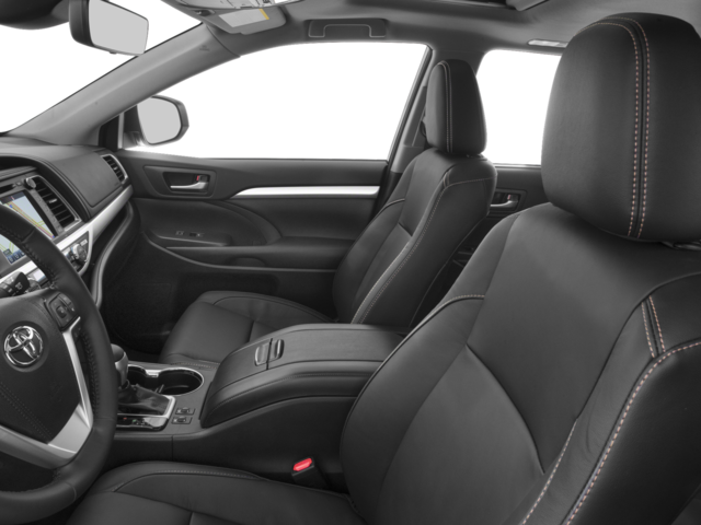 Used 2017 White Toyota XLE image 9