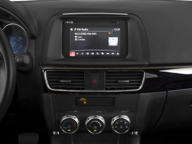 Used 2016  Mazda Sport image 10