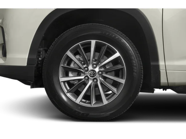 Used 2019 Brown Toyota XLE image 11