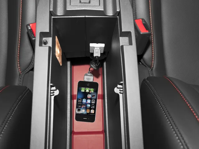Used 2015 Black GMC Denali image 13