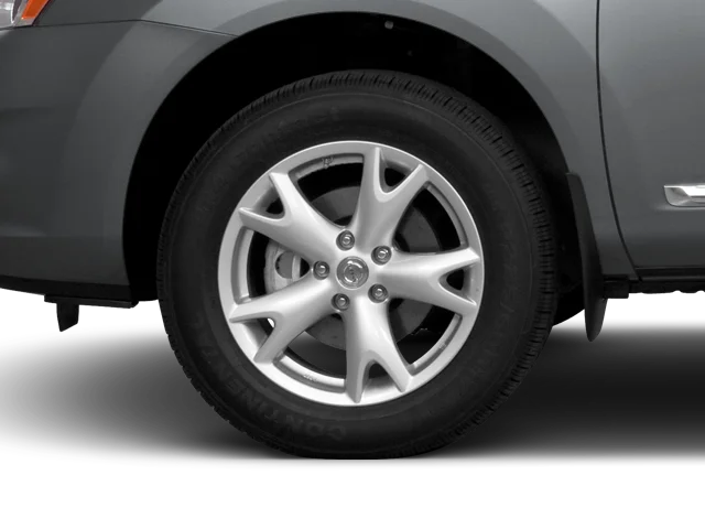 Used 2013 Black Nissan SV image 9