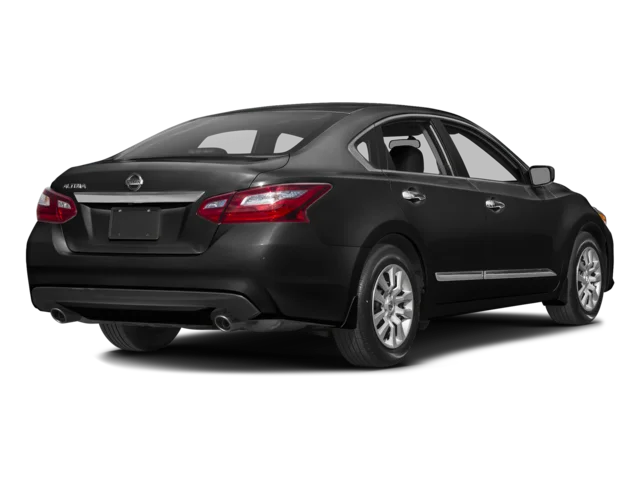 Used 2016 Black Nissan 2.5 S image 2