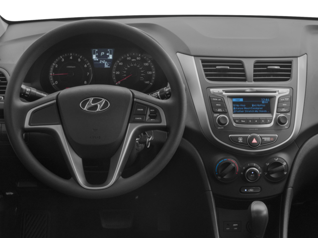 Used 2016 Silver Metallic Hyundai SE image 4