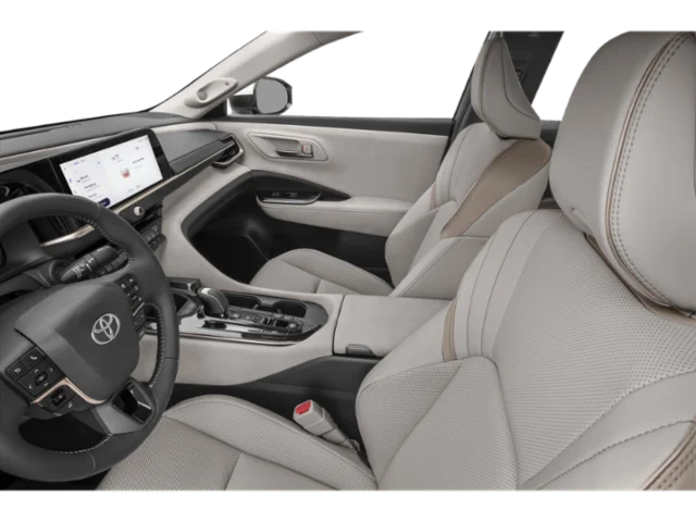 Used 2025  Toyota Limited image 16