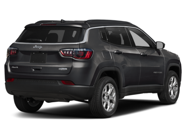 New 2026 Diamond Black Crystal Pearl-Coat Exterior Paint Jeep Latitude image 2