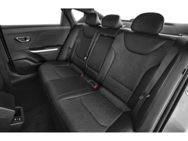 Used 2025 White Kia GT-Line image 12