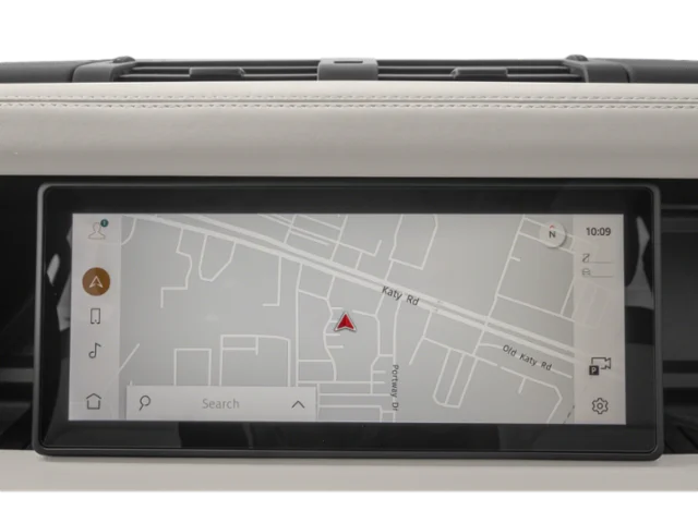 New 2025 Fuji White Land Rover X-Dynamic SE image 22