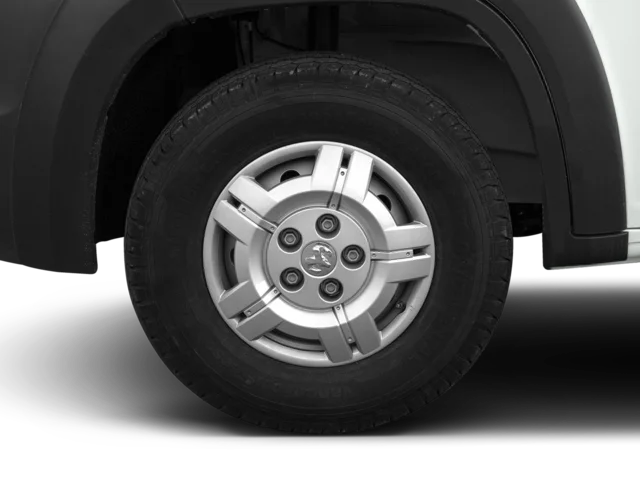 Used 2017 White Ram High Roof image 9