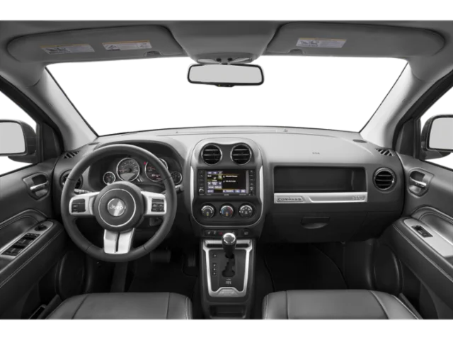 Used 2015 Blue Jeep Latitude image 5