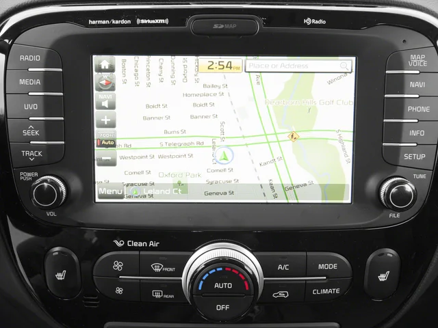 Used 2018 Silver Kia Exclaim image 14