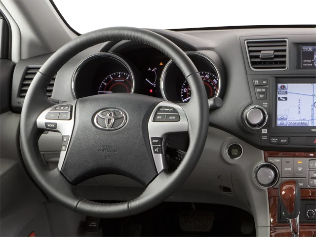 Used 2013 Blue Toyota Limited image 4