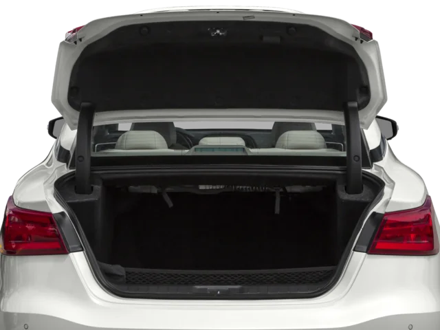 Used 2016  Nissan 3.5 Platinum image 12