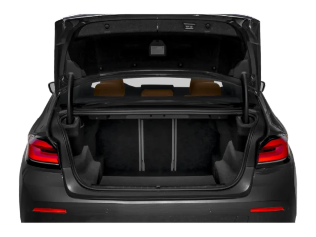 Used 2022 Bluestone Metallic BMW 530i image 9