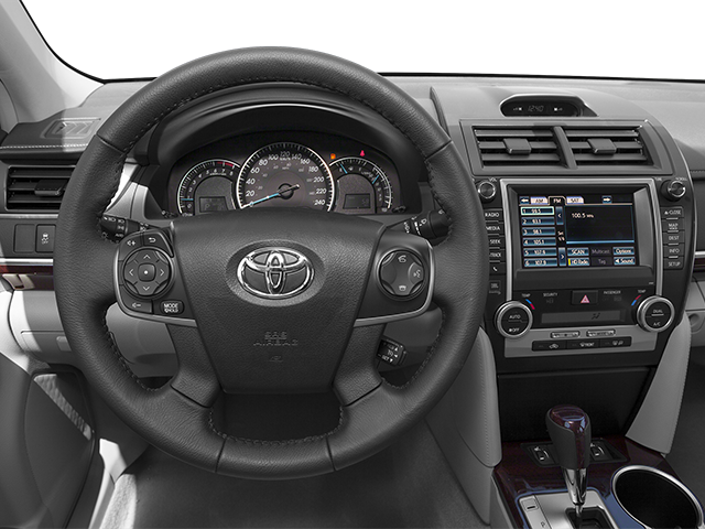 Used 2014 Gray Toyota XLE image 4