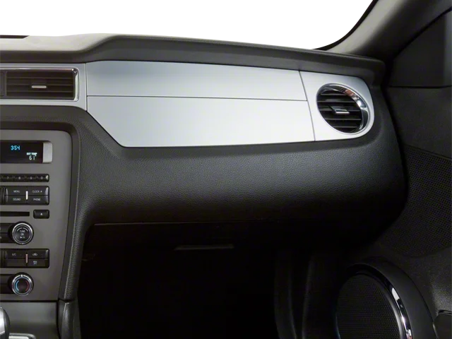 Used 2010  Ford GT Premium image 25