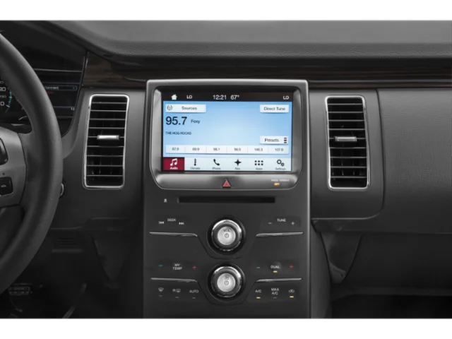 Used 2019 White Ford Limited image 7