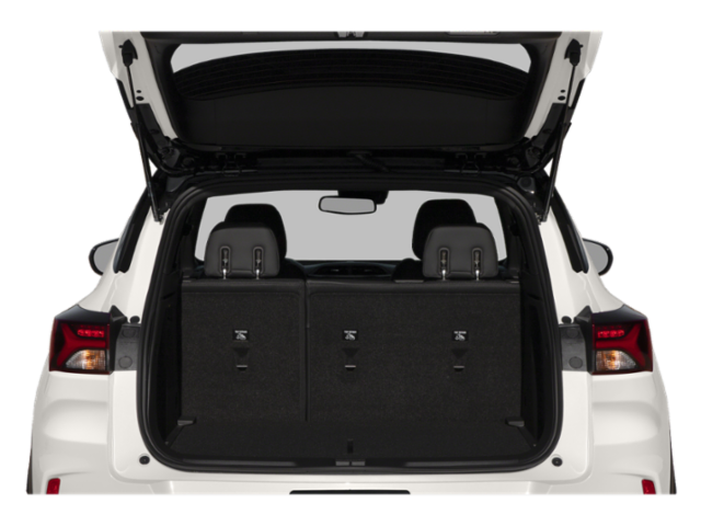 Used 2022 Summit White Chevrolet RS image 10