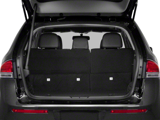 Used 2013 White Lincoln Base image 12