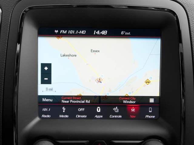 Used 2018  Dodge SRT image 17