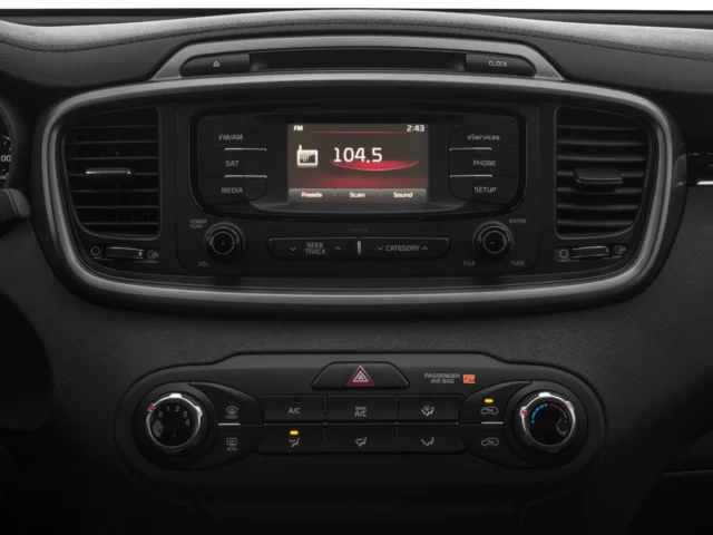 Used 2016 Black Kia LX image 7