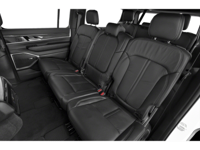 Used 2022 Luxury White Pearlcoat Jeep Series III image 13