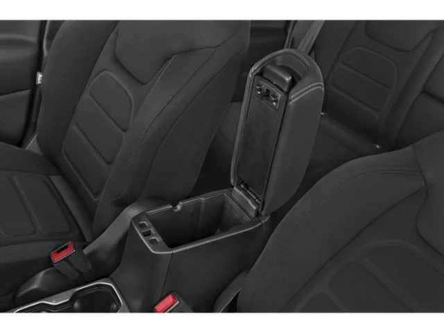 Used 2022 Red Jeep Latitude image 11