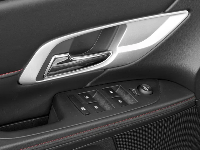 Used 2015 Black GMC SLE-1 image 16