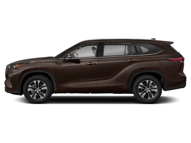 Used 2021 Opulent Amber Toyota XLE image 3