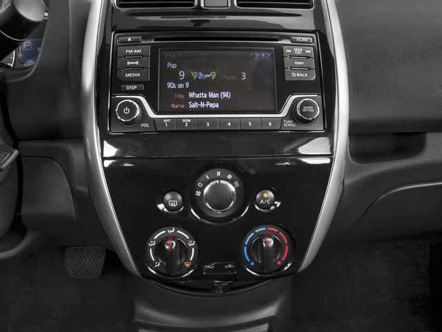 Used 2016 WHITE Nissan S image 7