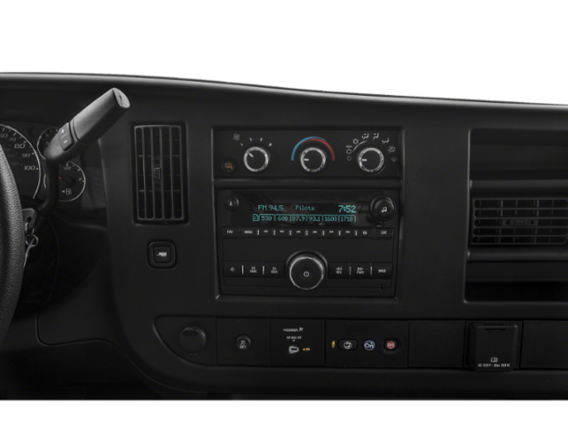 Used 2021 Summit White Chevrolet  image 7