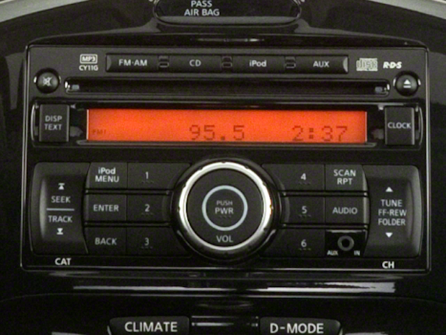 Used 2013 Red Nissan SL image 9