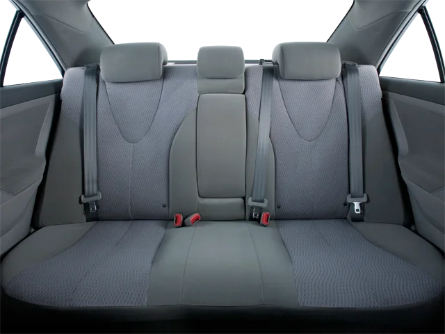 Used 2010  Toyota LE image 15