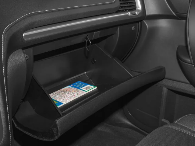 Used 2015 Black GMC SLE-2 image 17