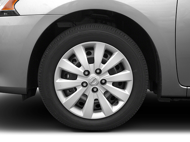 Used 2014 Gray Nissan S image 9