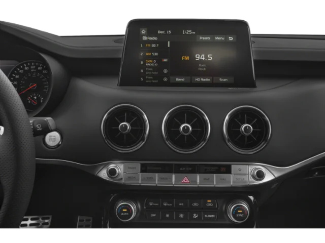 Used 2020 White Kia GT-Line image 7