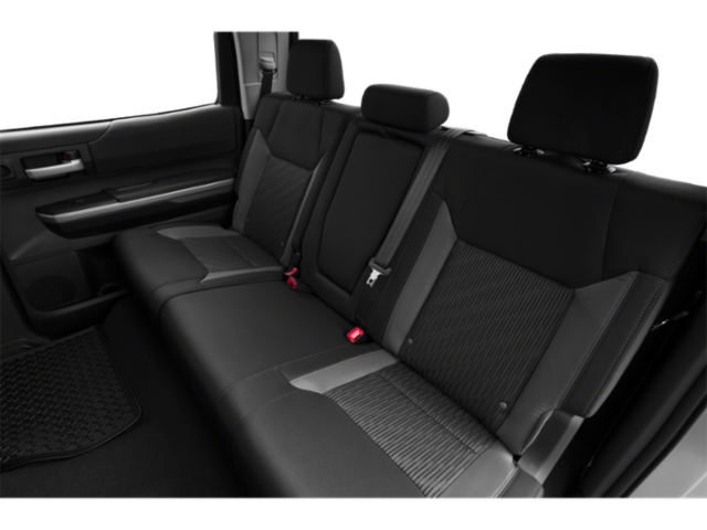 Used 2015 Silver Toyota SR5 image 12